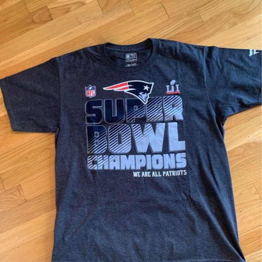 New England Patriots Super Bowl Champions T-Shirt